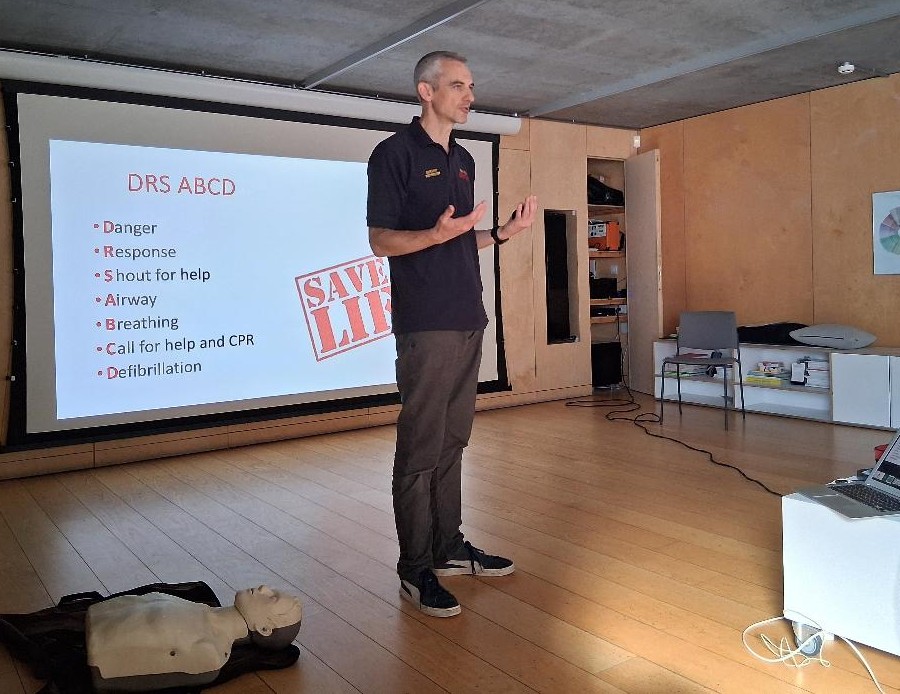 Portsmouth AED fundraising campaign Forty 4 Frankie